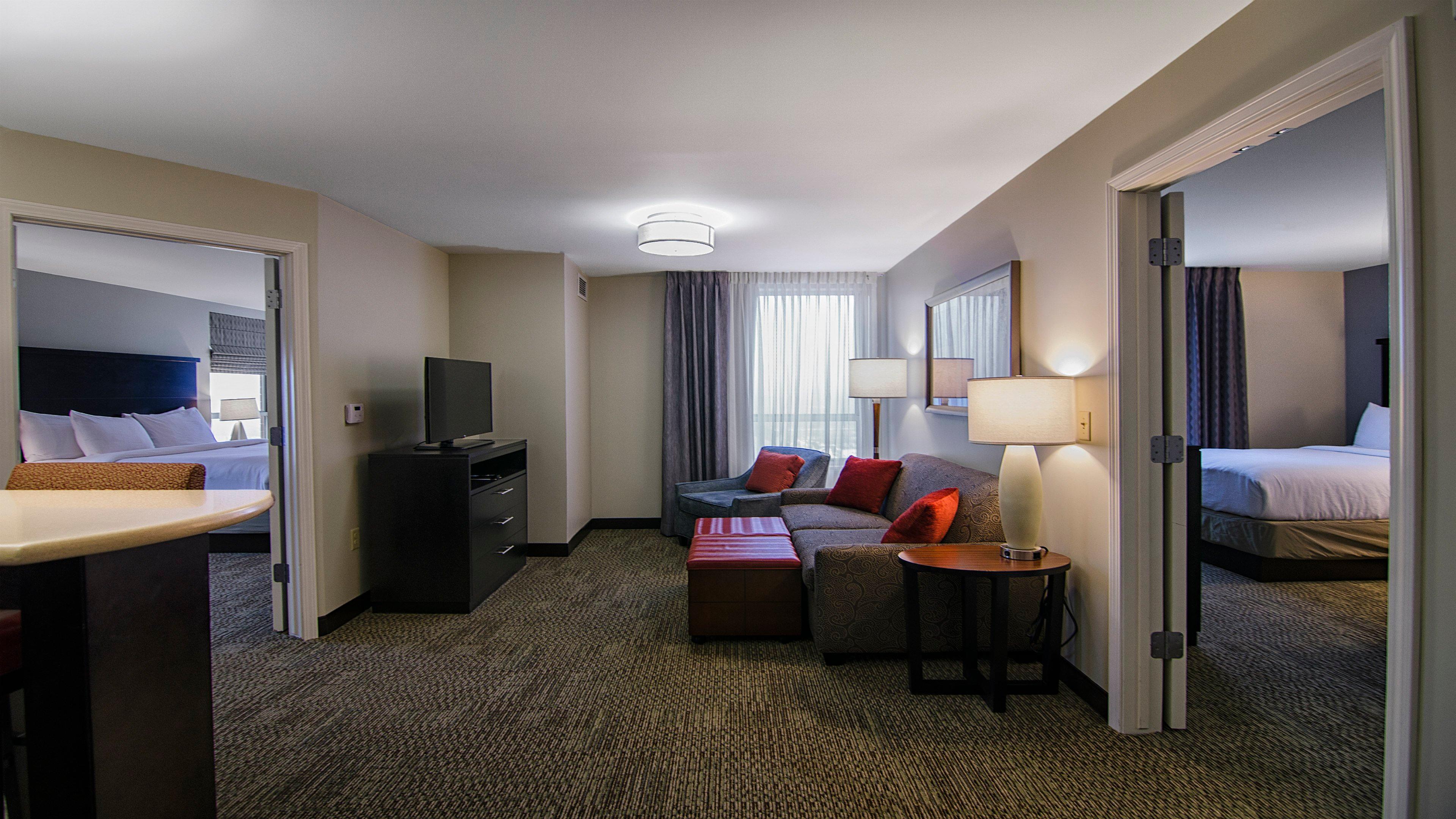 Staybridge Suites Marquette By Ihg Bagian luar foto